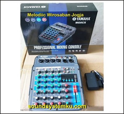 Mixer Yamaha 4 Channel MG 6CX